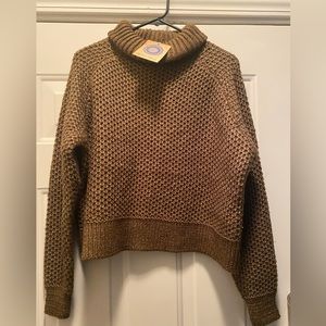NEW WITH TAG!! ZENANA BROWN TURTLENECK SWEATER! SIZE M.